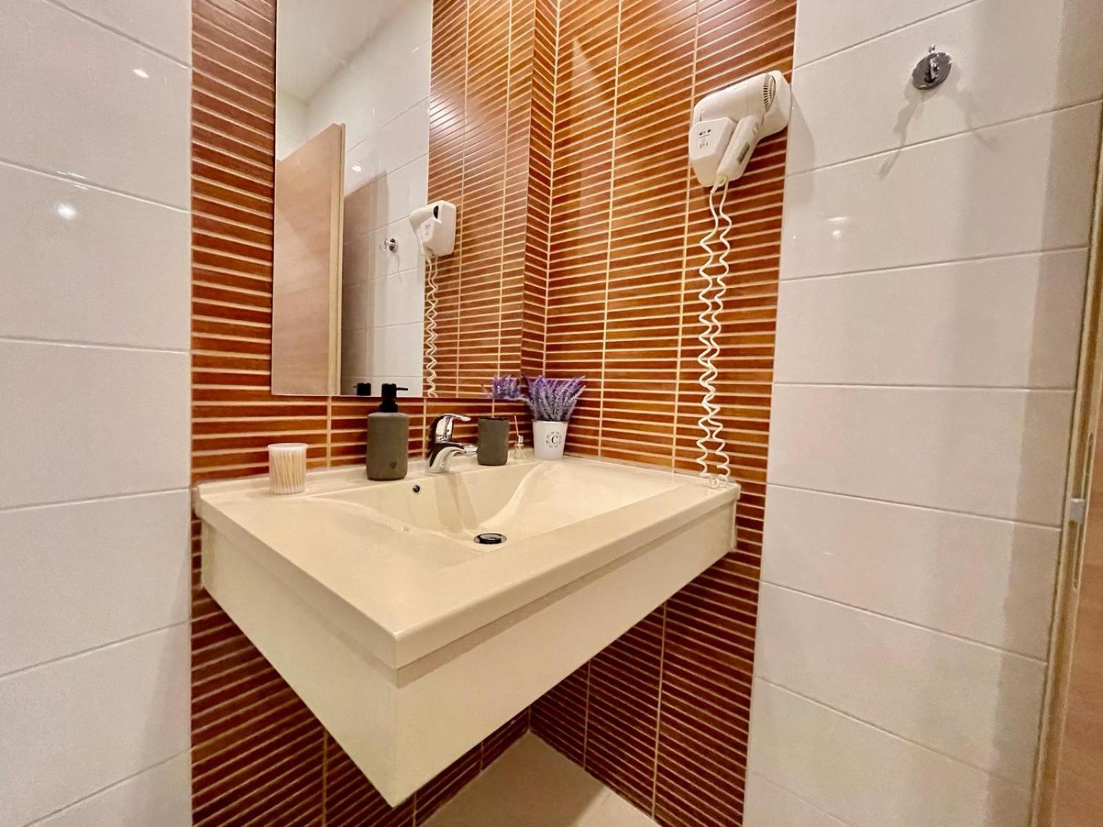Yamaluxe Apartments - Silent & Primitive With Relaxing Area 부쿠레슈티 외부 사진